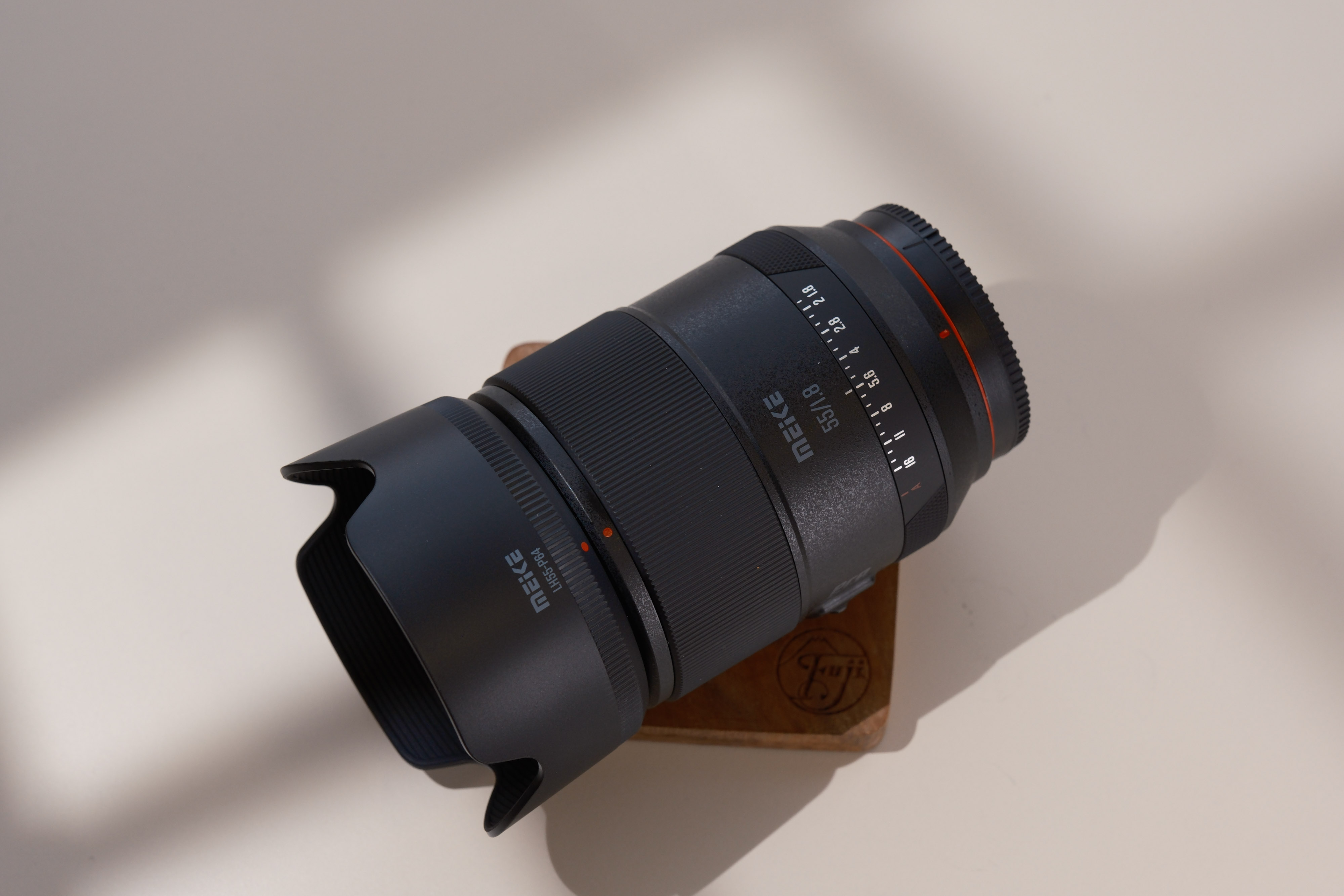 Meike 55mm f1.8 Pro – What Makes a Pro II – Alwin Kok