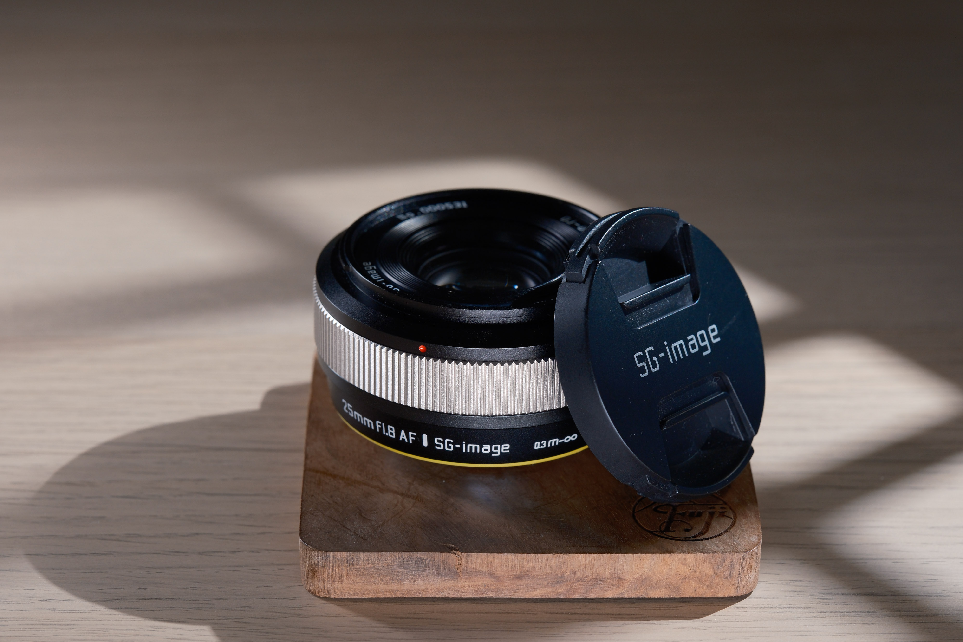 SG-Image 25mm f1.8 – The Fresh Face – Alwin Kok
