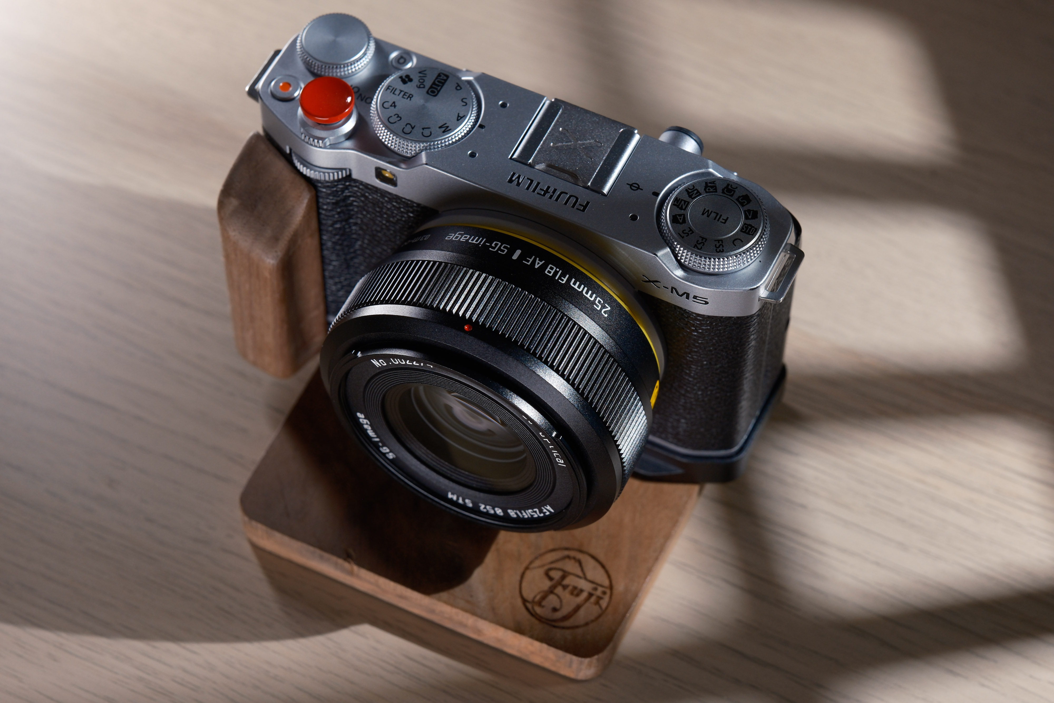 SG-Image 25mm f1.8 – The Fresh Face – Alwin Kok