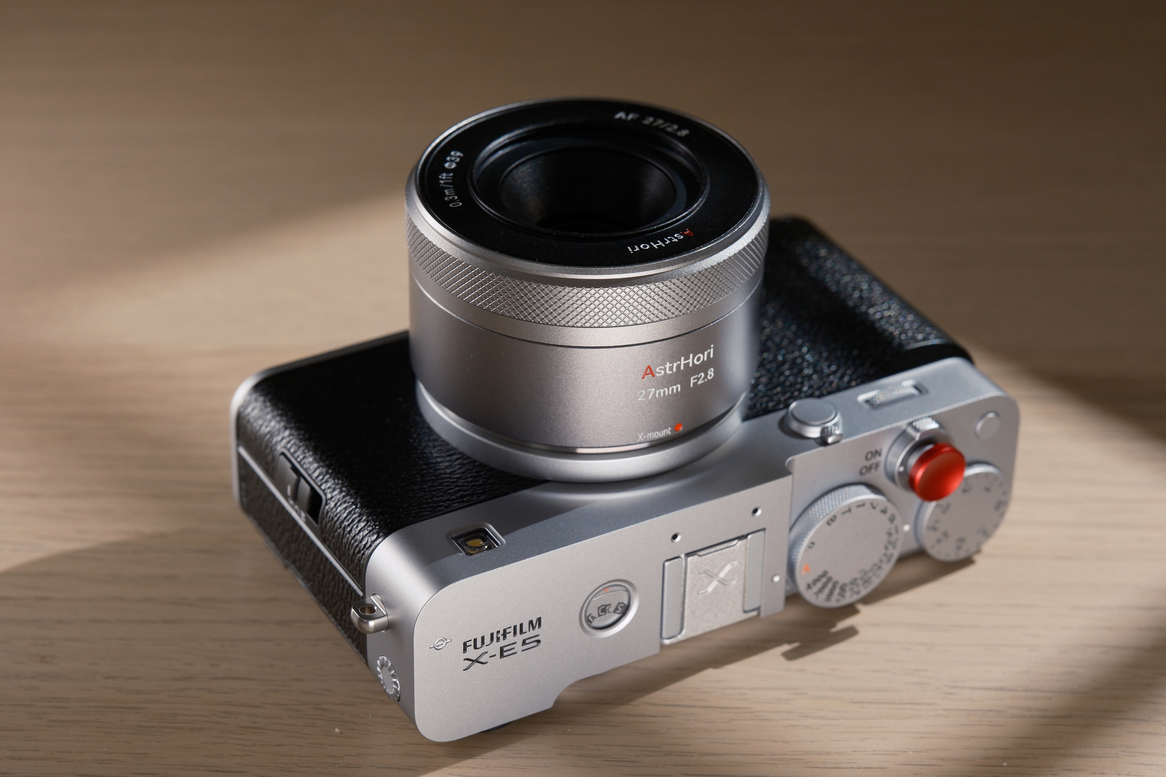 AstrHori 27mm f2.8 – No Longer A Pancake – Alwin Kok