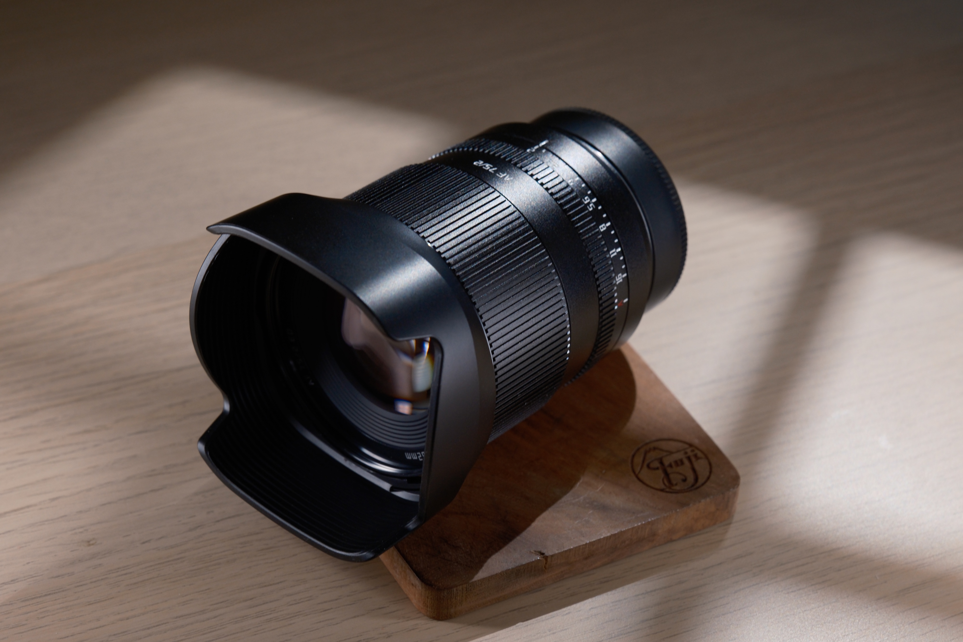 TTArtisan 75mm f2 – When Short Telephoto Lens Feels Just Right