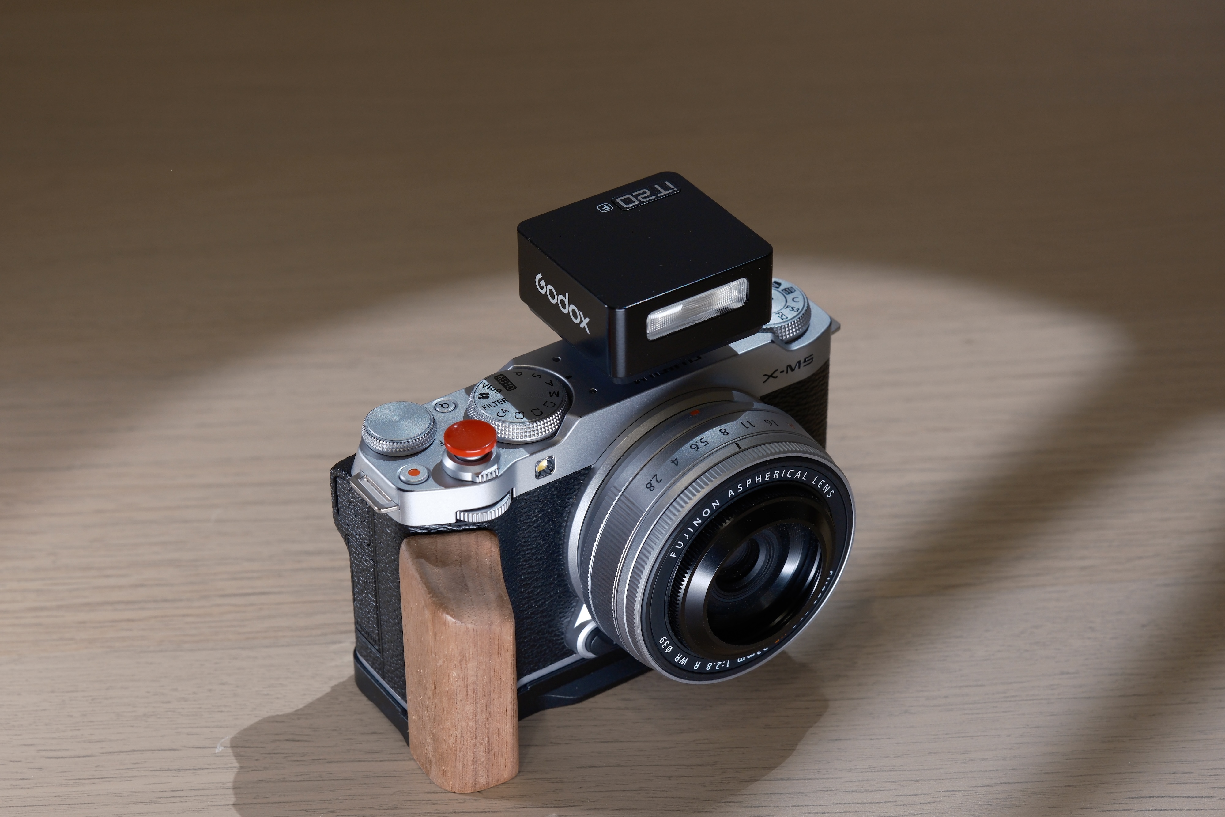 Godox iT20 and iT22 – When Cute Meets Powerful – Alwin Kok