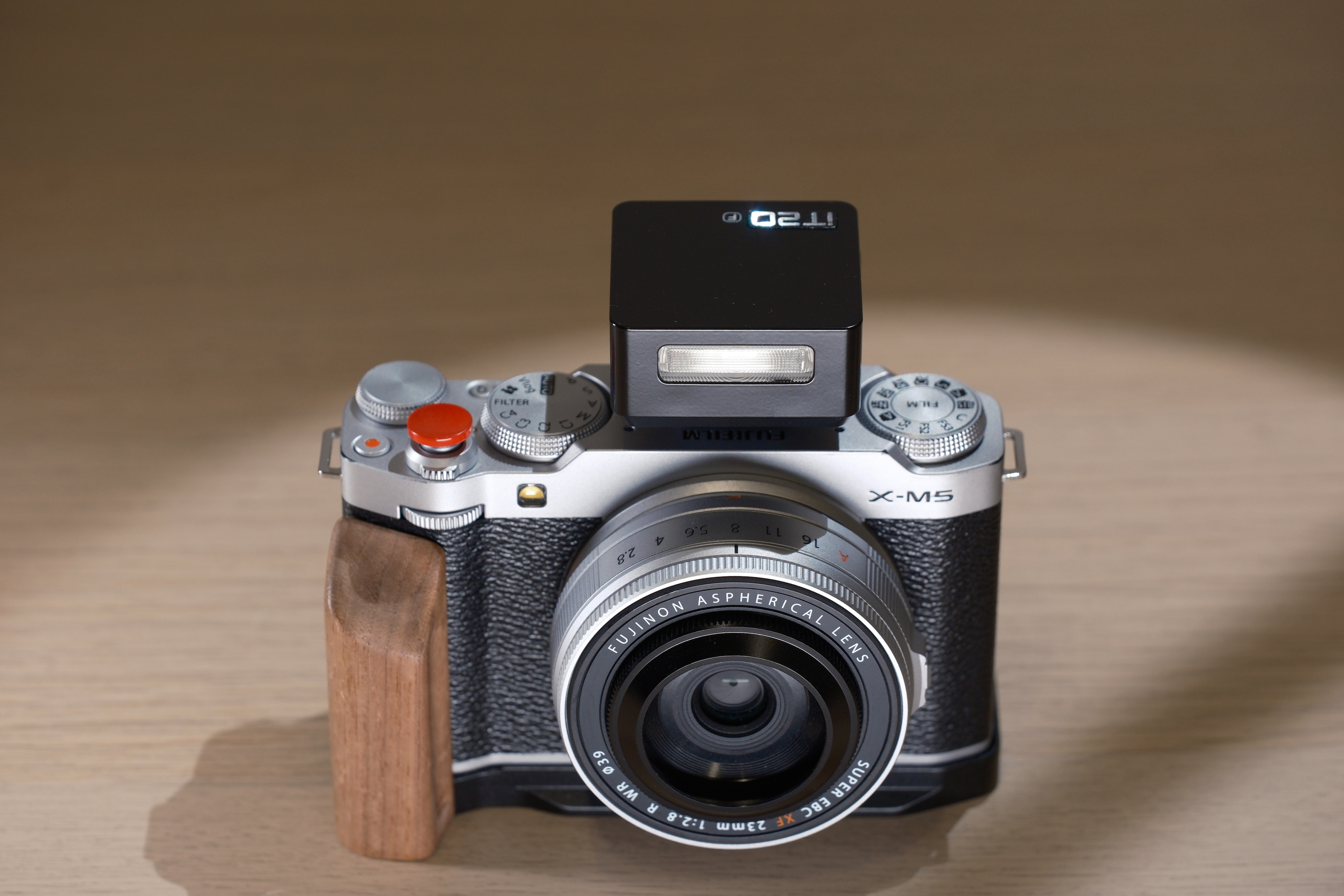 Godox iT20 and iT22 – When Cute Meets Powerful – Alwin Kok